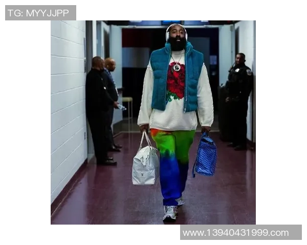 足球明星街头时尚穿搭大揭秘尽显个性与风格的潮流魅力 足球明星街头时尚穿搭大揭秘尽显个性与风格的潮流魅力